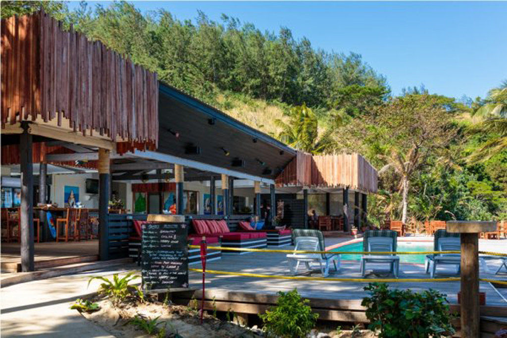 Funky Fish Beach & Surf Resort Solevu Eksteriør bilde